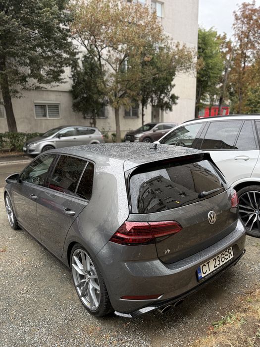 VW Golf 7.5 R 310Cp 4x4