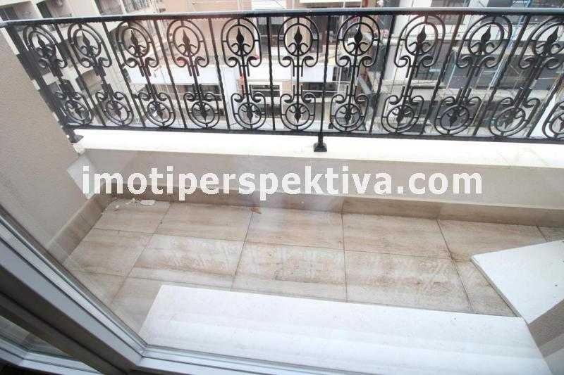 Продава се Многостаен апартамент в Пловдив, Христо Смирненски - 109 кв.м за 1424 €/кв.м - Снимка #2