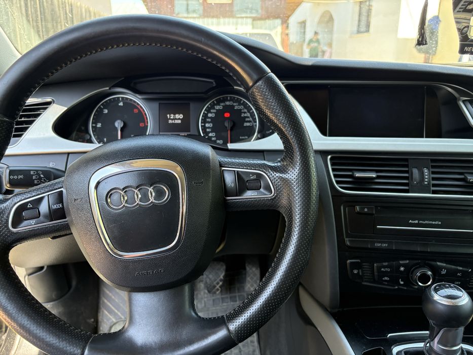 Audi A4 B8 2010 - stare foarte bună