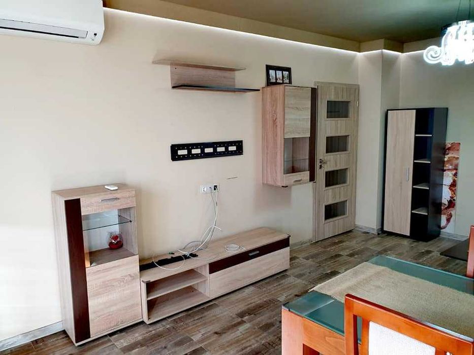 Дава се под наем Двустаен апартамент в София, Лозенец - 68 кв.м за 433.5 € - Снимка #2