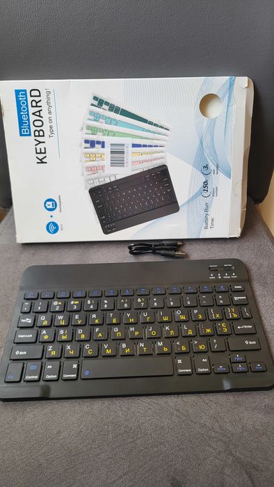 Tastatura BLUETOOTH pentru ori ce tip tableta telefon  Tip C noua