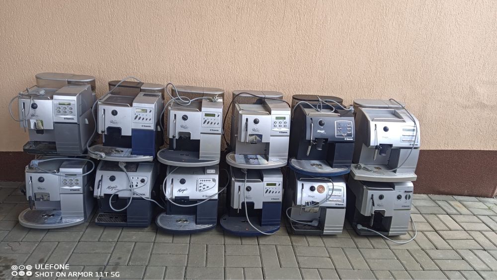 Vând aparat de cafea.