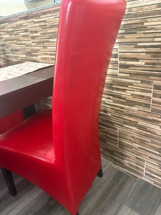 De vânzare mobilă living + set masă cu scaune !