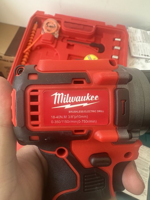 Шуруповерт дрель ударный макита