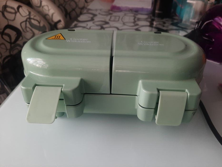 Мини гофретник за палачинки или гофрети