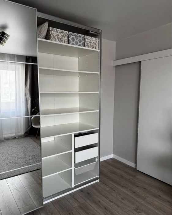 Шкаф купе зеркальный