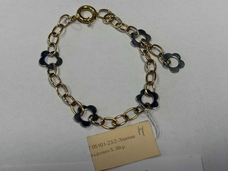 *** Ново Златно / Много Красива *** Златна гривна 14к 5.39 гр.