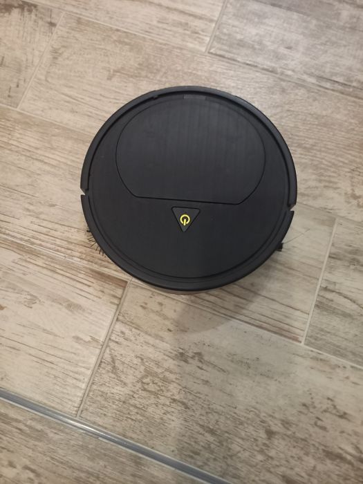 Детска прахосмукачка и робот прахосмукачка