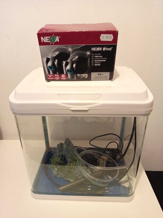 Аквариум 20l и помпичка