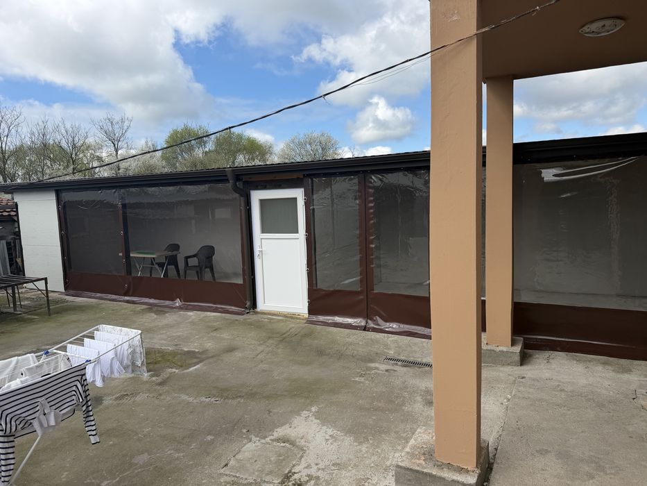 Ветроупорни завеси,тенти сенници покривала навеси барбекю ветробрани