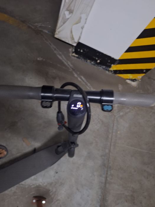 Продам самокат Ninebot