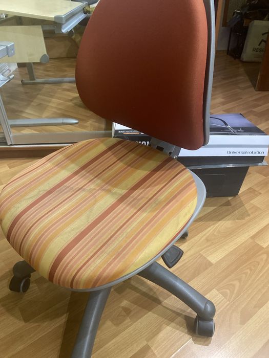 Парта для школьника