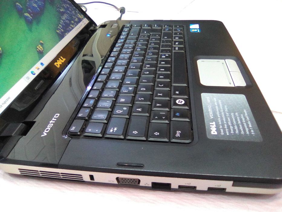 Лаптоп DELL VOSTRO 1015
