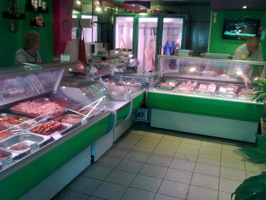 Хладилна витрина - месарска  !