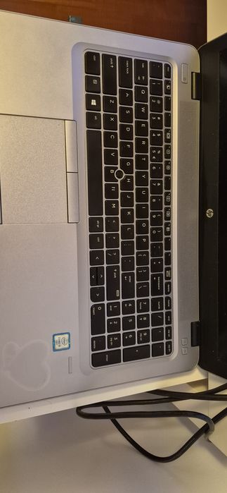 Laptop HP  i5- 6200 250 gb ssd 500  hdd