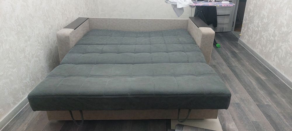 Продаётся мягкий мебель