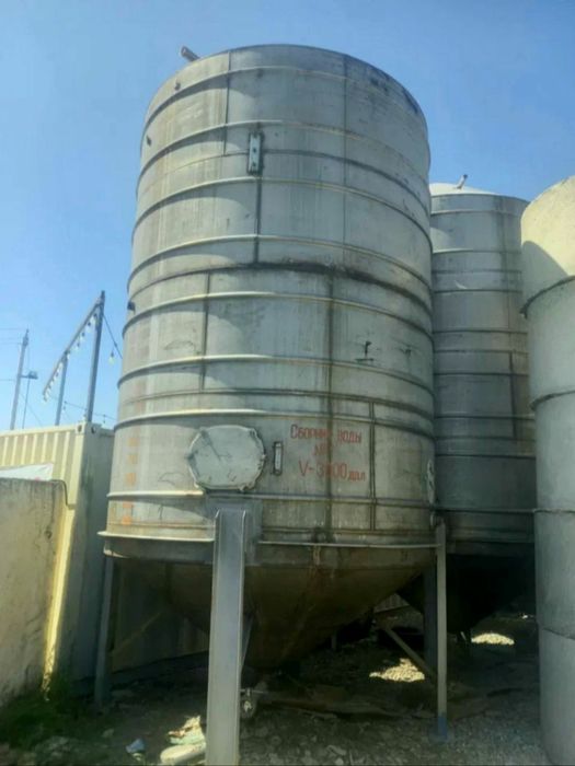 ЦИСТЕРНА из нержавеющий стали.