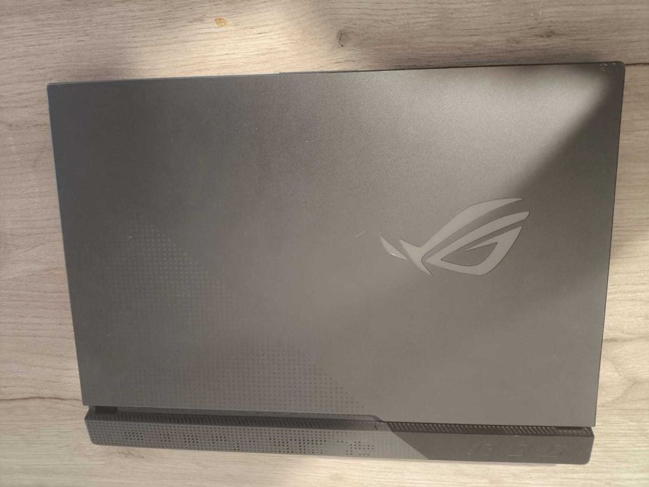 Asus Rog strix g513