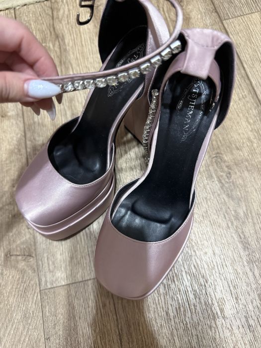 Туфли розовые размер 35