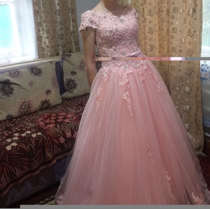 Продам платье