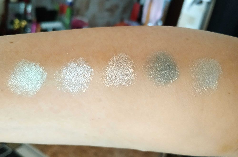 Светлый пигмент (тени)