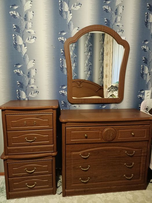 Спальный гарнитур