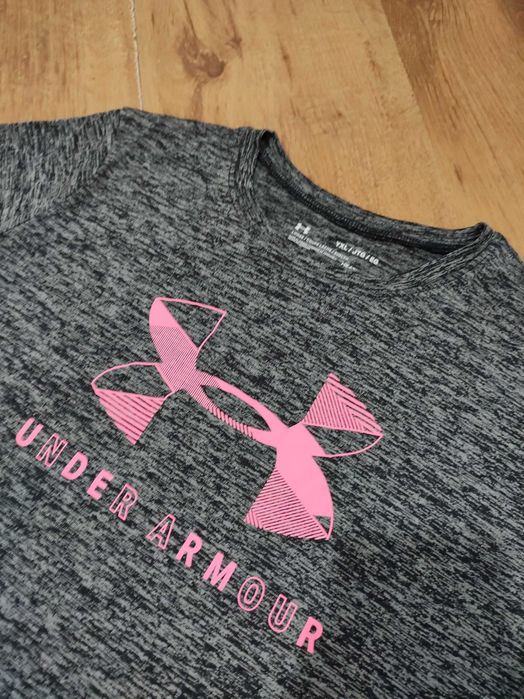 Tricou dama Under Armour marimea 14-16 ani sau XS/S