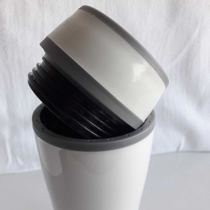 Cana termica cu capac, 0,36 ml, noua