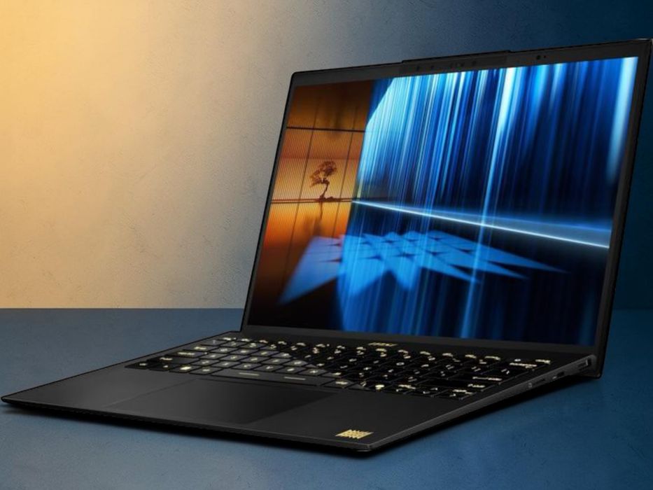 ЧИСТО НОВ! MSI Prestige 13 AI+ Ukiyoe Edition A2VMG 2.8K OLED Ultra 9 288V 32GB LPDDR5x 1TB SSD 2г. Гаранция! Ултрабук