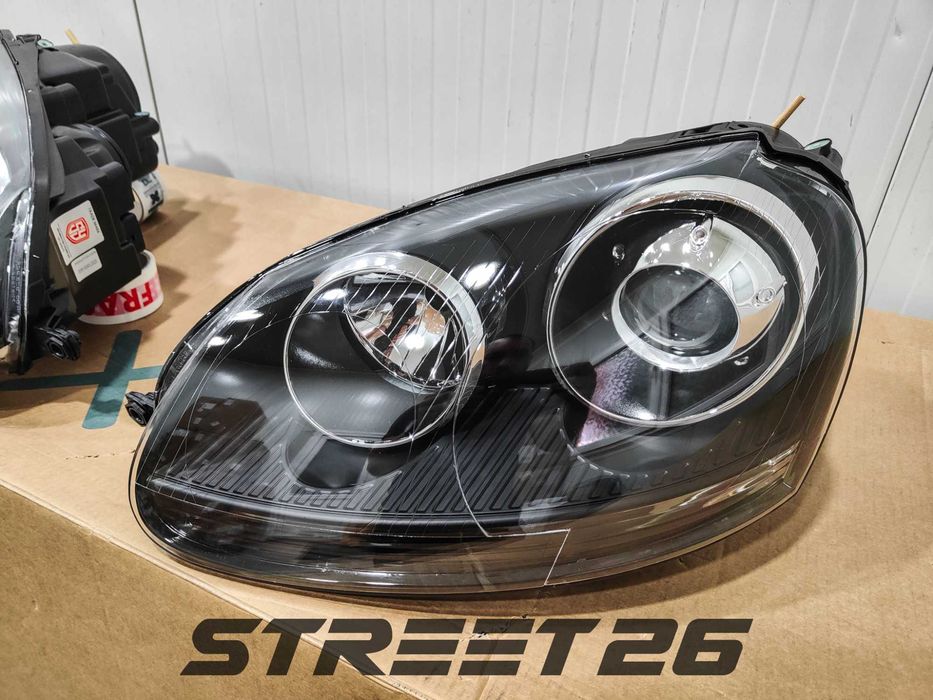 Faruri VW Golf 5 V MK5 (2003-2007) Jetta (2005-2011) R32 Design Negru
