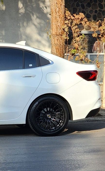 Оригинальные диски и балон 215.50.R17 СРОЧНО!!! СОТИЛАДИ