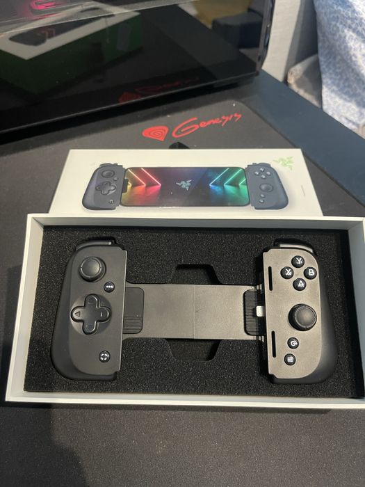 Razer Kishi V2 за iPhone | Гаранция до 19.03.2026 | Като нов