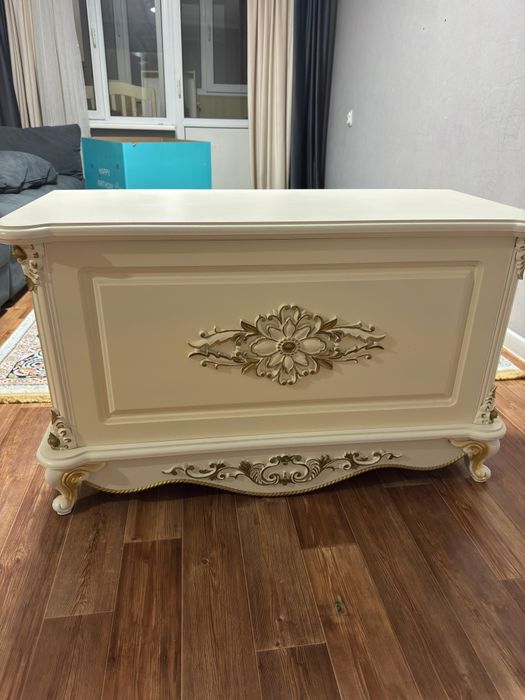 Казахский сундук (сандык) для приданого / декора