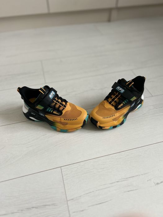 Маратонки Andy Studio Анди Студио. APG маратонки . 33 номер, 22 см