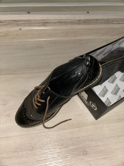 Лаковые ботинки!