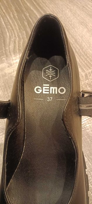 Обувки  от еко  кожа, закупени в Франция