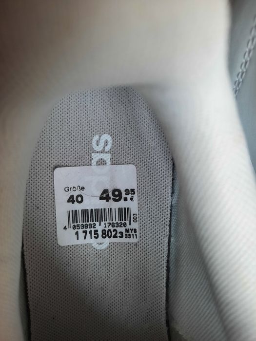 Маратонки Адидас и Найк