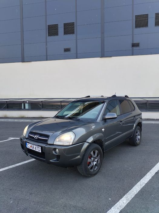 Hyundai Tucson        .