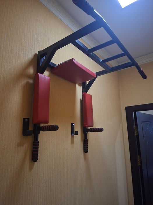 Продается турник брусья 3/1