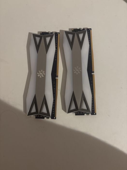 Vand 16GB ddr4  pret negociabil