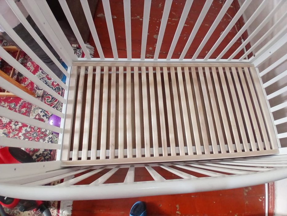 Детская кровать, с матрасом