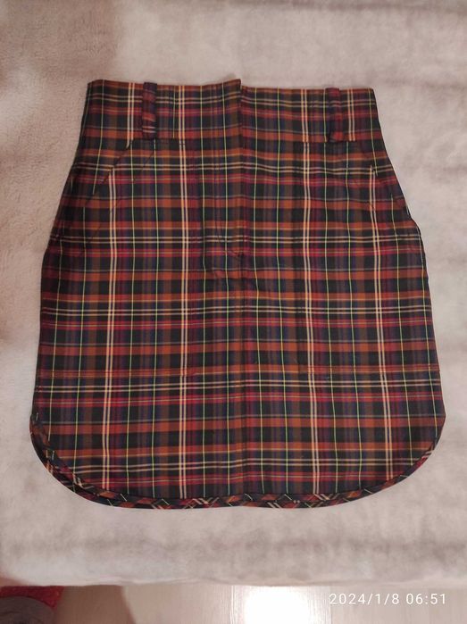 НОВА пола еластично каре