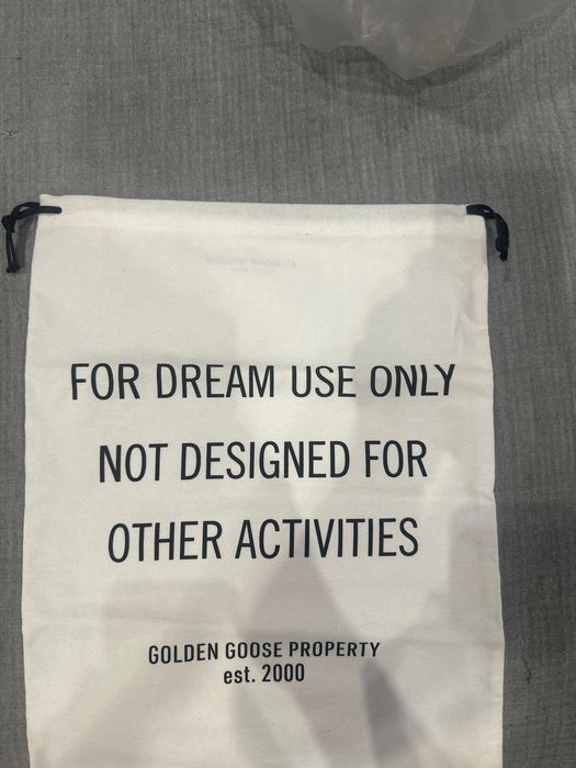 Кроссовки golden goose