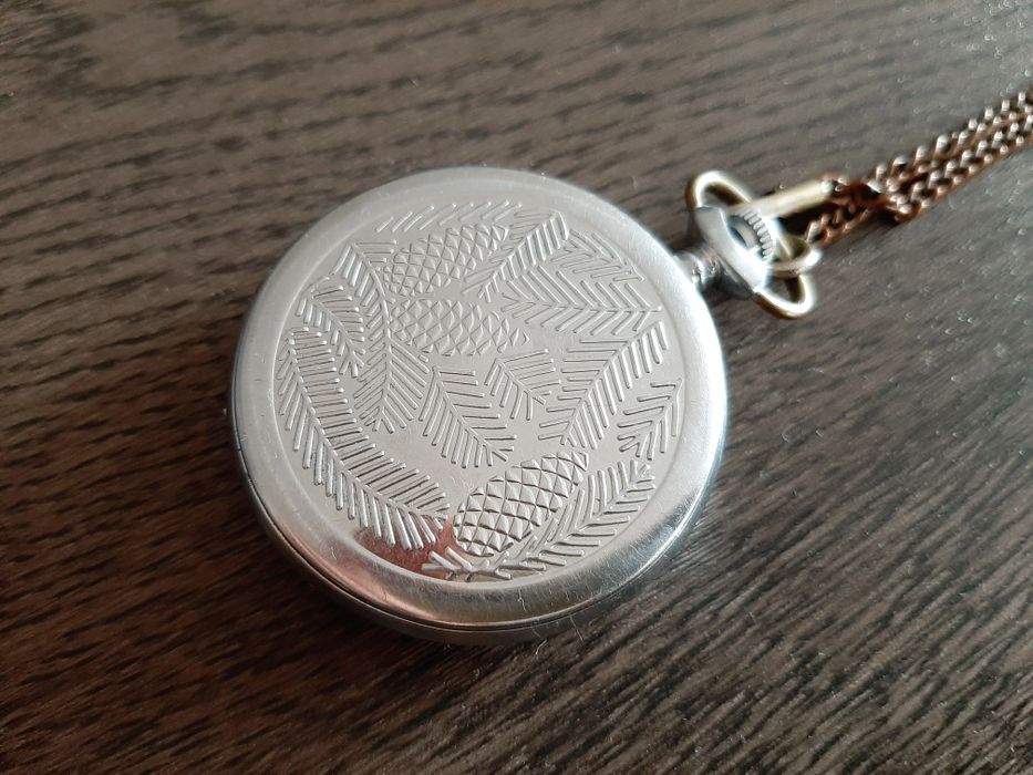 Продам карманные часы "Молния" б/у