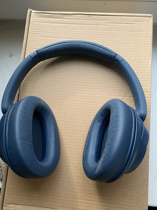 Наушники Sony WH-CH720N