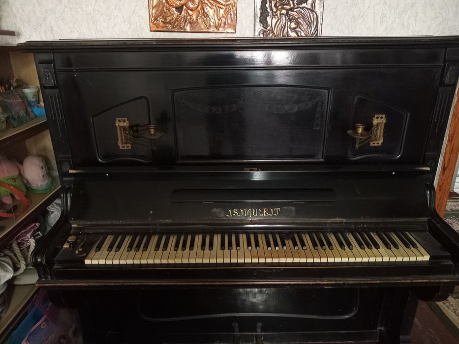 Продам пианино раритетное 1870 года ,1910 году в Коканд привезли