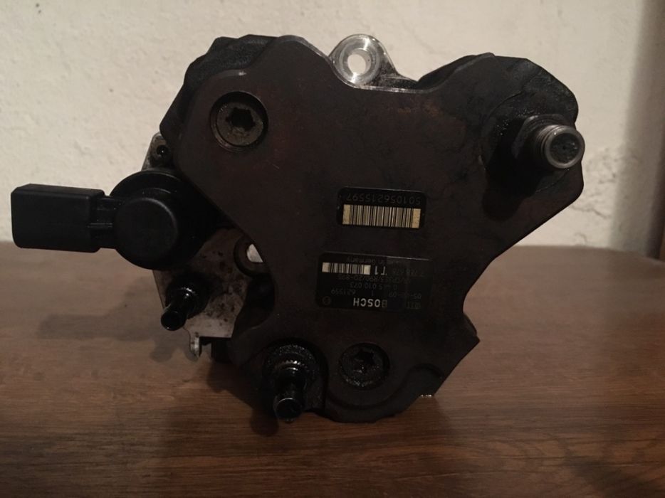 Pompa inalte/injecție bmw E60/61 525/530 E46/E65/E83/E53 M57N