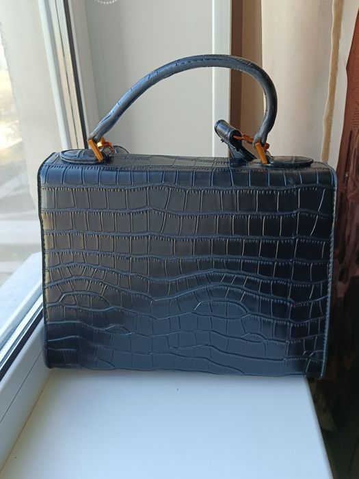 Сумка. женская...