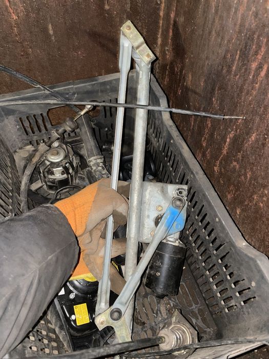 Вектра б 1,8 полный разбор