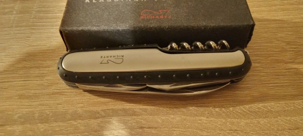 Richartz ножче за пикник.2/ Друго-15 лв.3/ Вилици Laguiole-10 лв